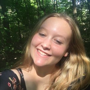 Meet your Posher, Faith